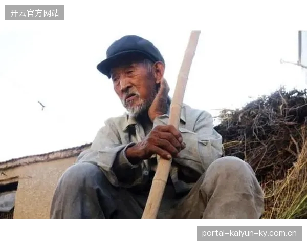 射击队队长头上顶瓶练稳心，训练视频火了